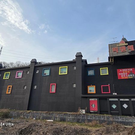 佛罗伦萨汽车旅馆 牙山市 外观 照片