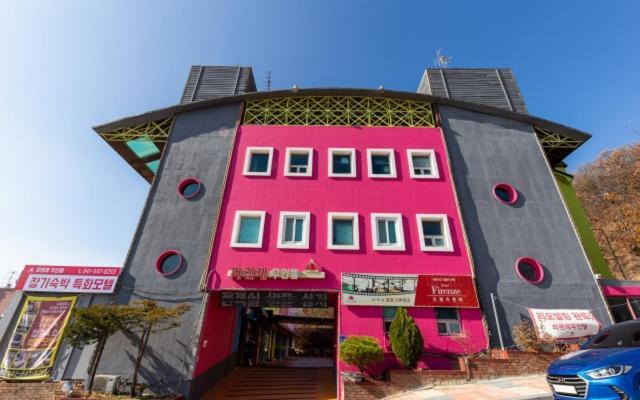 佛罗伦萨汽车旅馆 牙山市 外观 照片